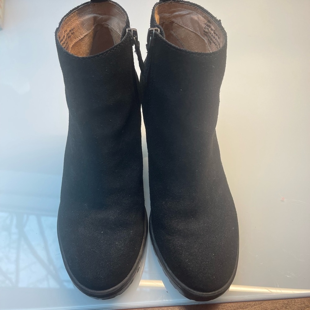 Black suede booties Caslon